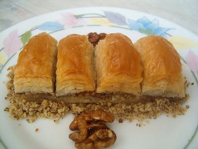  Adana karaisal Pasta maazas , Pastac adresleri  Essiz lezzette 1 kilo cevizli baklava tatli